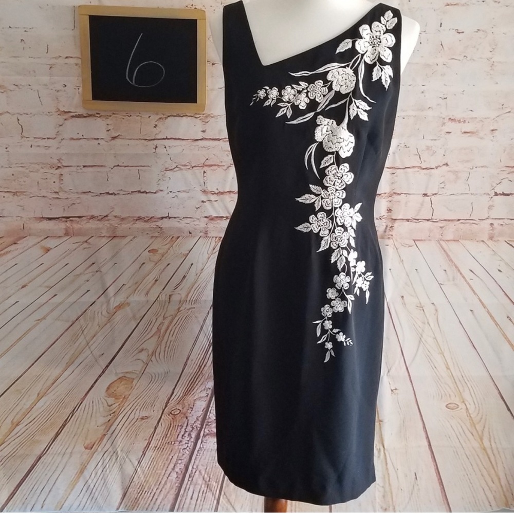 Black / White Cocktail Dress